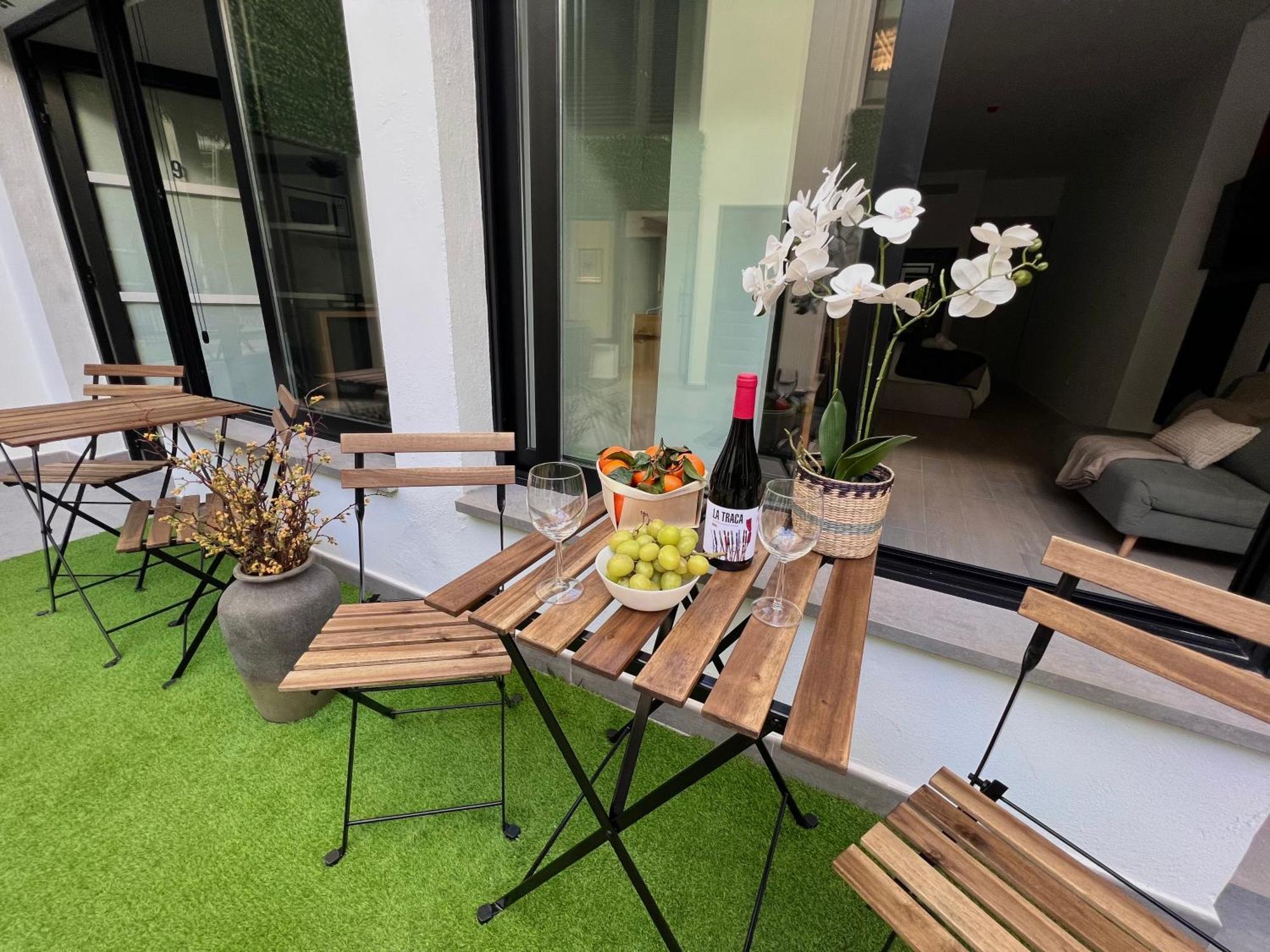 Sorolla Urban Suites Valencia Exterior photo